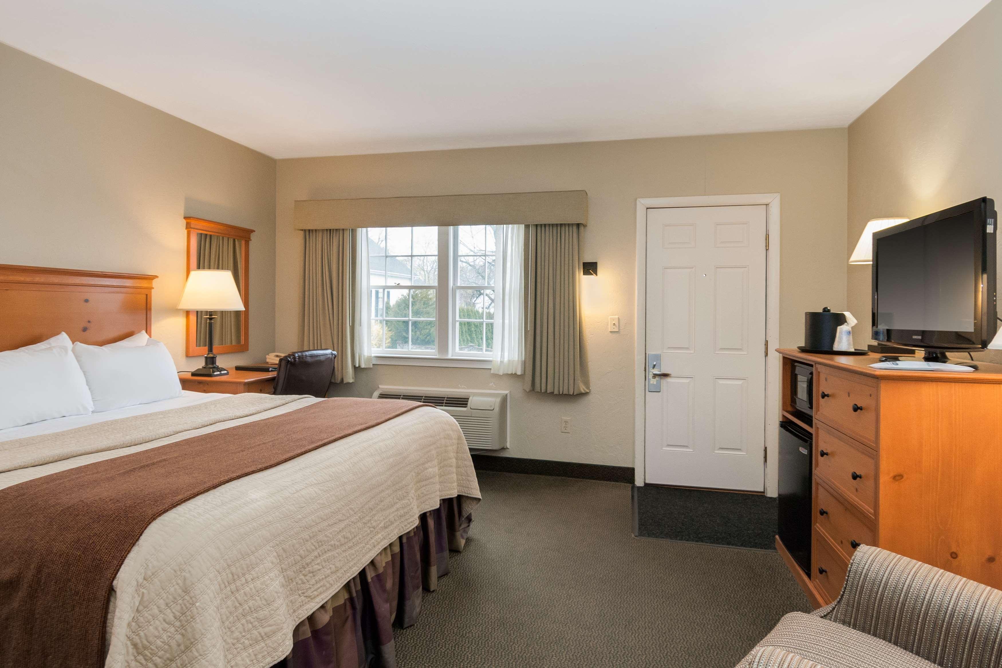 Best Western Plus Cold Spring Plymouth Exterior photo